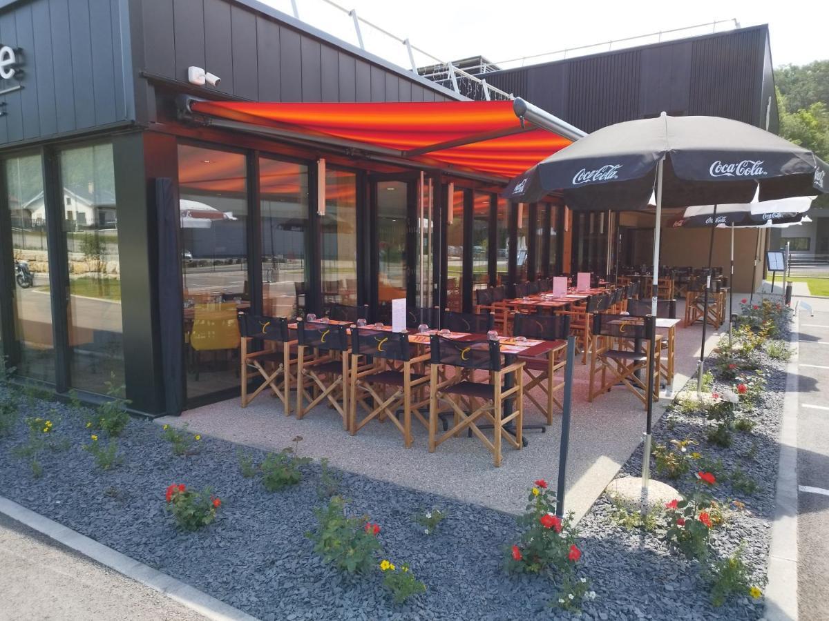 Hotel Restaurant Akena Molinges - La Brocatelle Saint-Claude Exterior photo